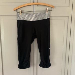 Lululemon cropped running leggings